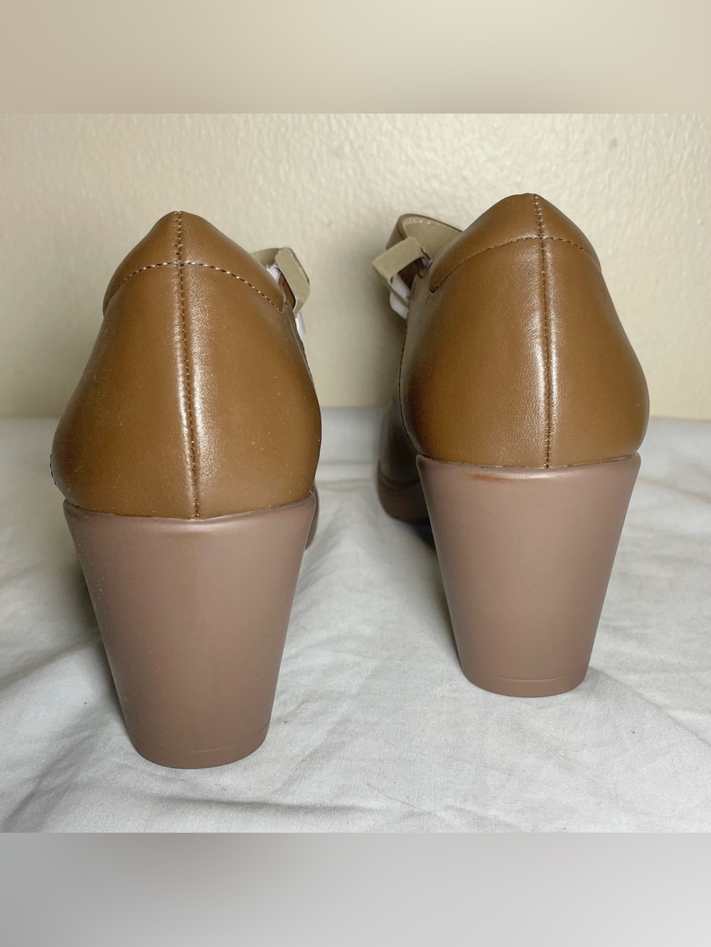 Sz 7 Cusolemore Classic Brown Mary Jane Block Heel Pumps - Women - Picture 5 of 6